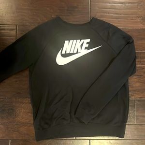 size medium black Nike crewneck